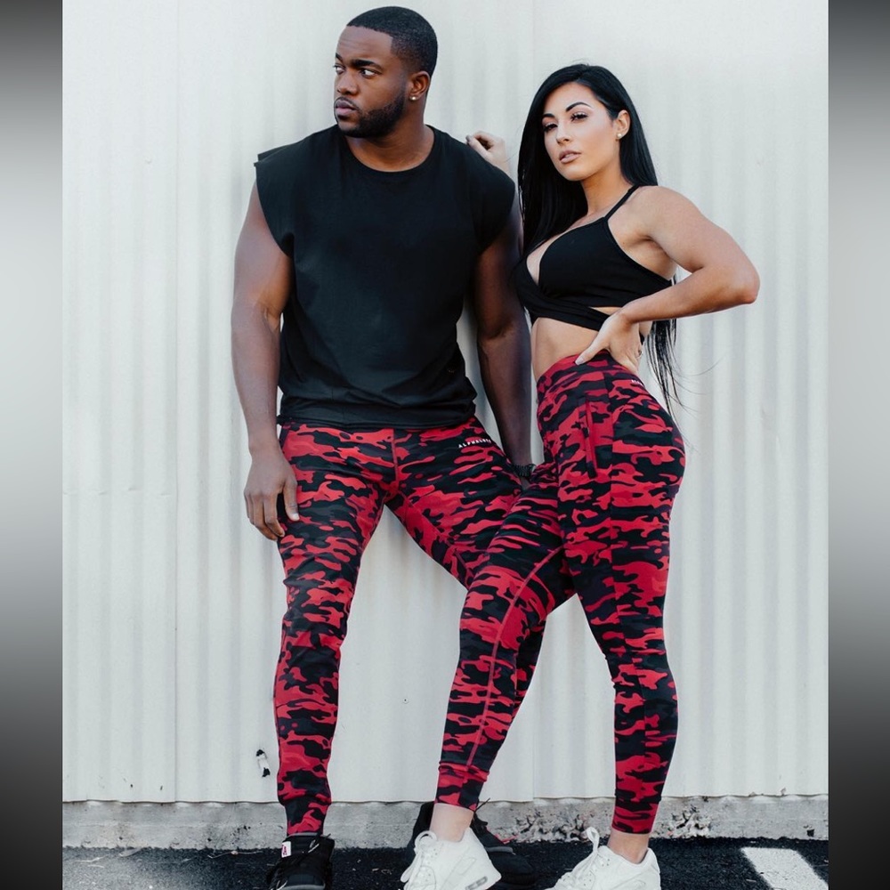 Alphalete Premium Joggers in Red Camo